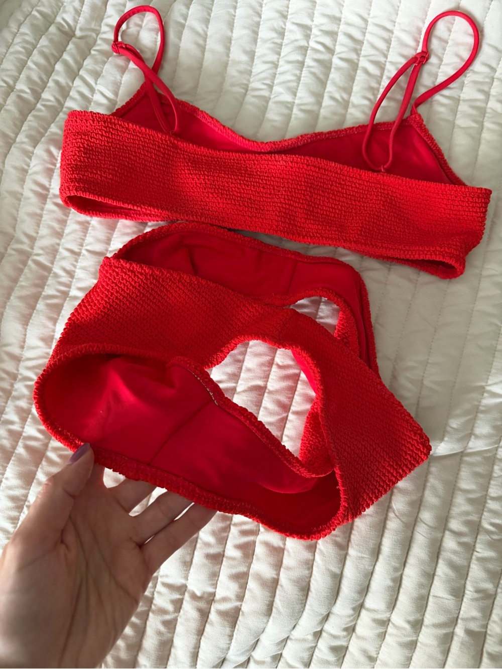 Red bikini - Picture 5 of 5